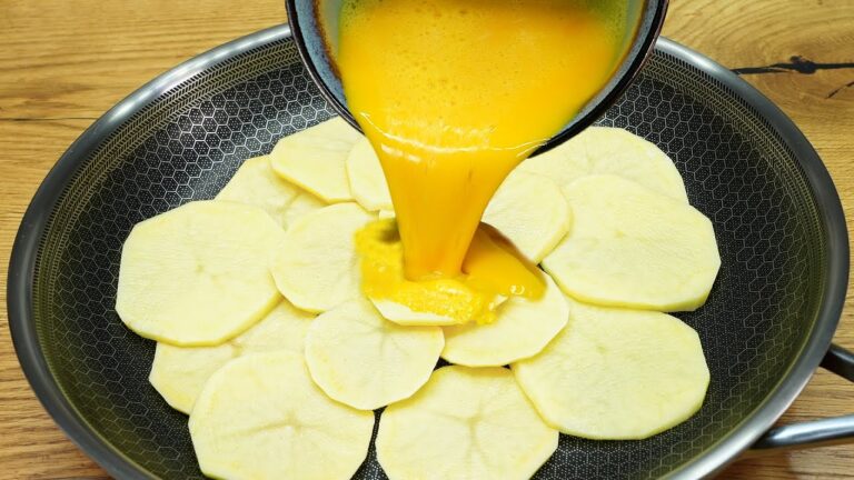 Découvrez 5 recettes de pommes de terre délicieuses pour un dîner rapide en une seule poêle !