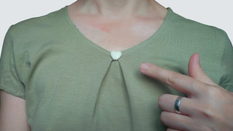11 astuces de T-shirt géniales que chaque fille devrait découvrir !